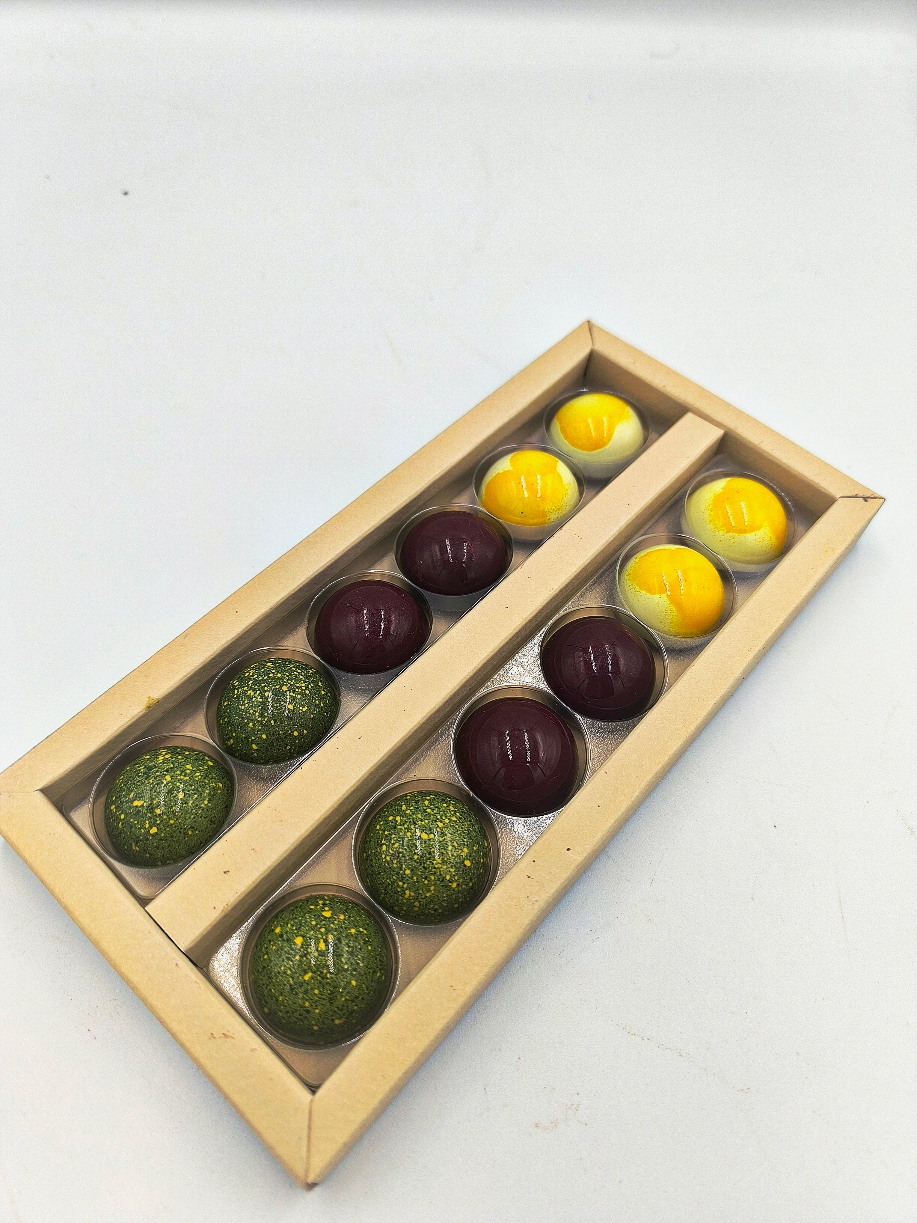 Epicurean Fruity Dark Chocolate Collection X12